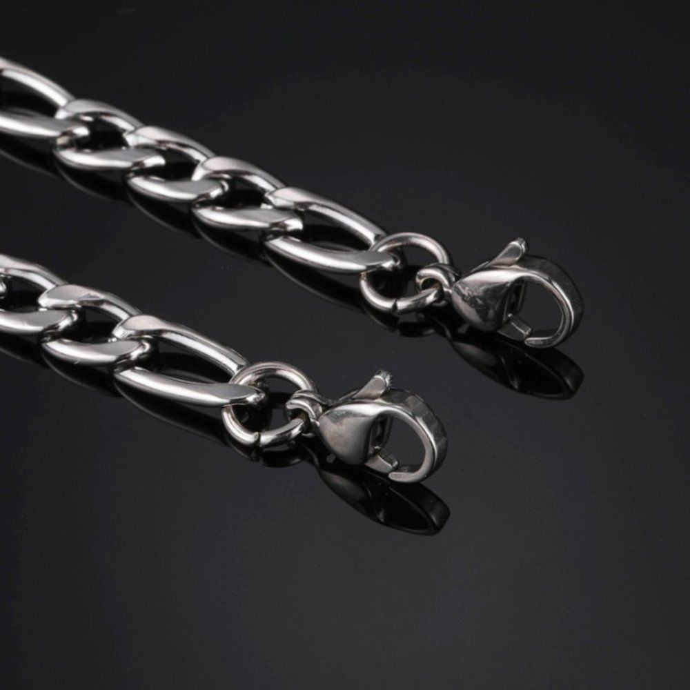 Minimalist Mens 5mm Silver Figaro Chain Necklace Womens Necklace Choker Chain - Picture 3 of 4